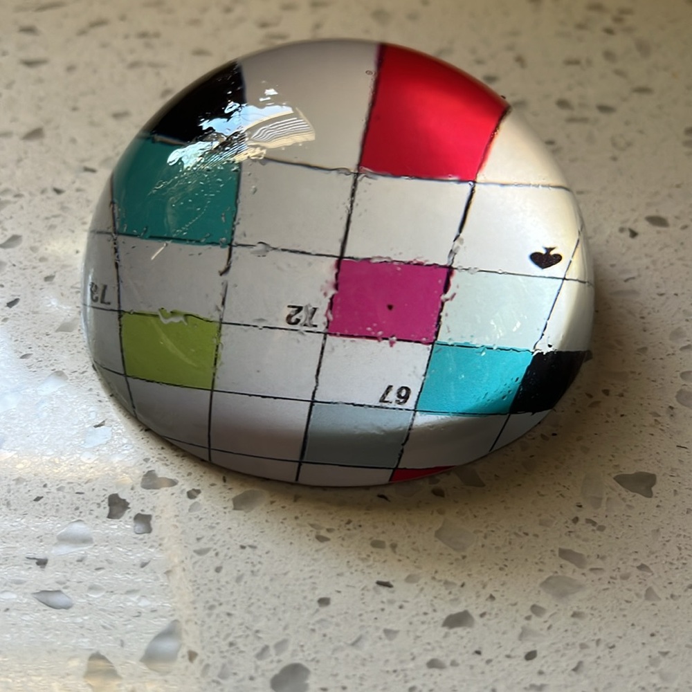 Kate spade paper weight crossword - Picture 3 of 4